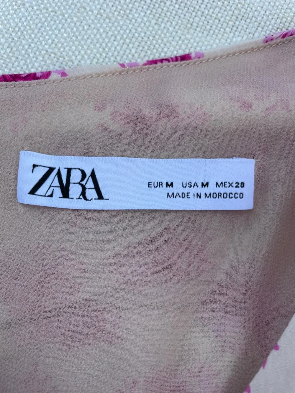Zara Off-Shoulder Floral Ruched Crop Top - Pink/Cream Floral